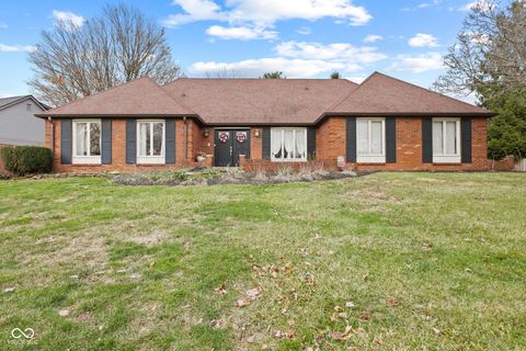 Photo of 7832 Buckskin Drive, Indianapolis, IN 46250 (MLS # 22077997)