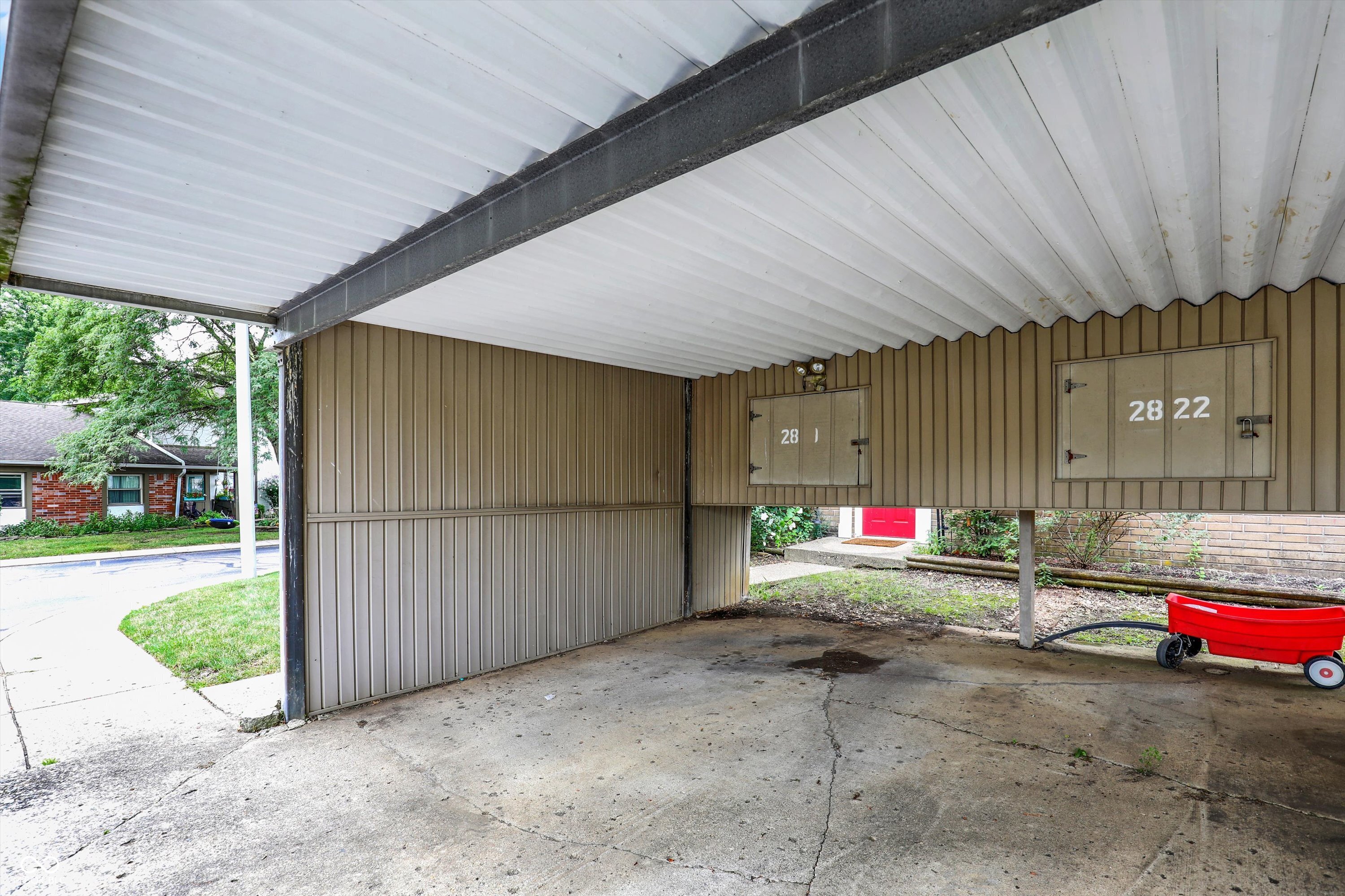 2830 Country Estates Drive