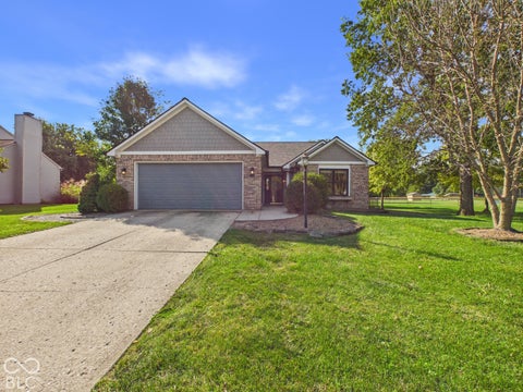 Photo of 8801 Harrison Parkway, Fishers, IN 46038 (MLS # 22126135)