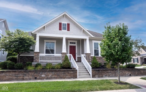Photo of 1715 Rossmay DR, Westfield, IN 46074 (MLS # 22119347)