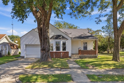 Photo of 3612 Forest Terrace Court, Anderson, IN 46013 (MLS # 22128968)