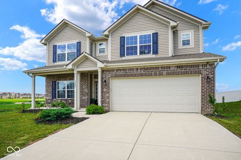 Photo of 6602 W Whispering Way, Greenfield, IN 46140 (MLS # 22099788)