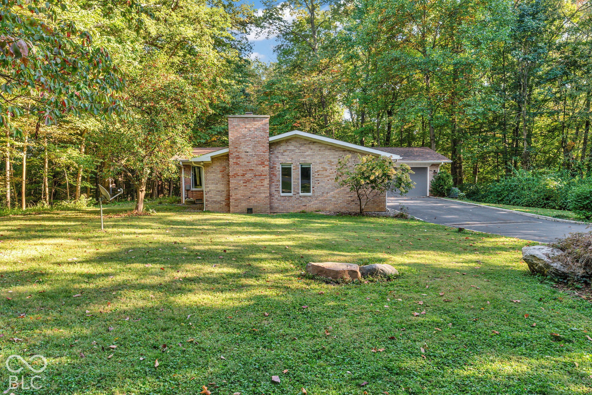 1042 N Farmington Drive