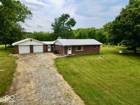Photo of 12099 E Davis Avenue, Brazil, IN 47834 (MLS # 22125892)