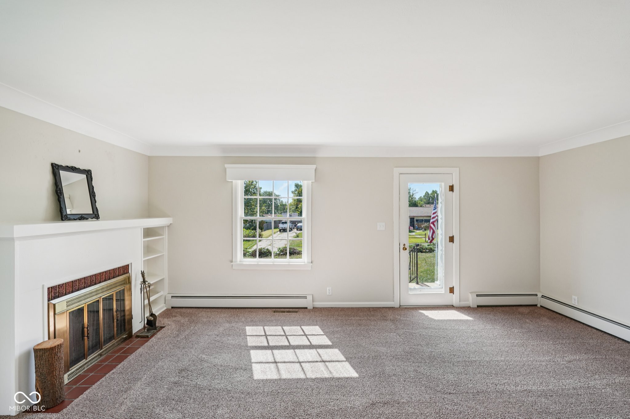 502 W Broadway Street