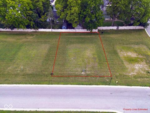 142 W Franklin Street Shelbyville IN 46176