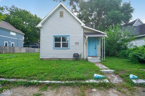 Photo of 639 Warren Avenue, Indianapolis, IN 46221 (MLS # 22115255)