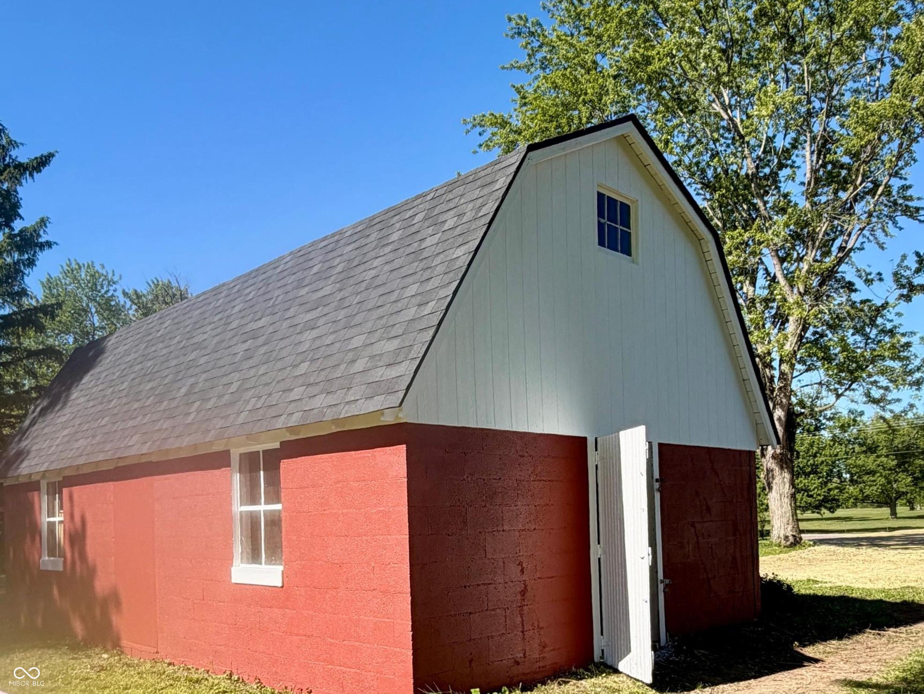 4615 S County Road 500 E