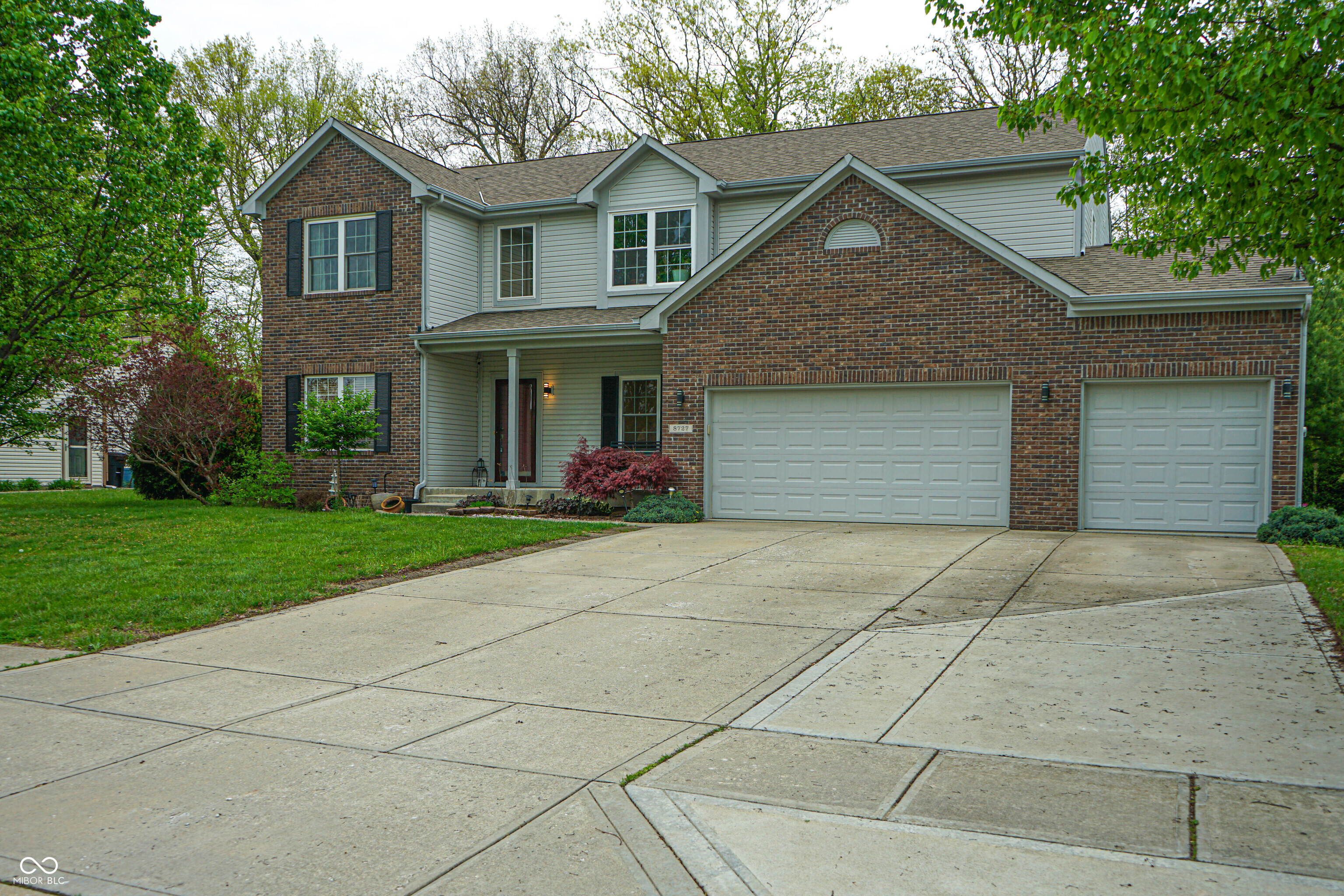 8727 Redditch Drive