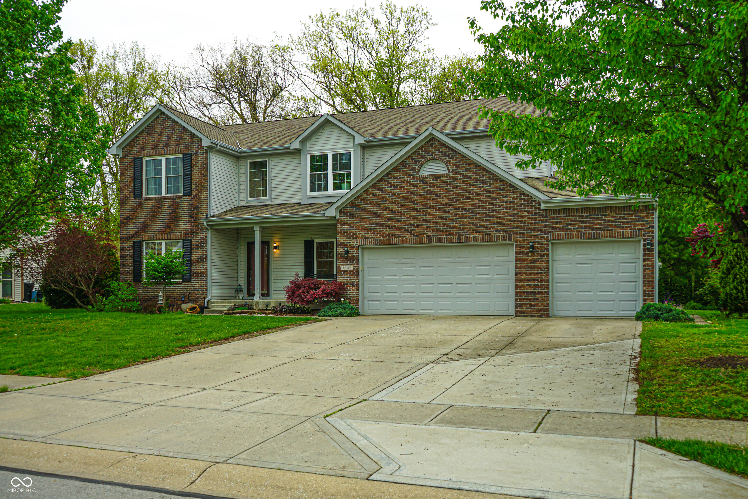 8727 Redditch Drive
