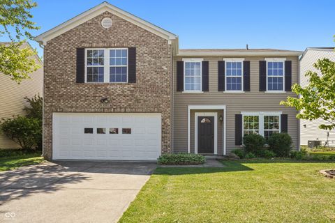 Photo of 2967 Hearthside Drive, Greenwood, IN 46143 (MLS # 22099237)