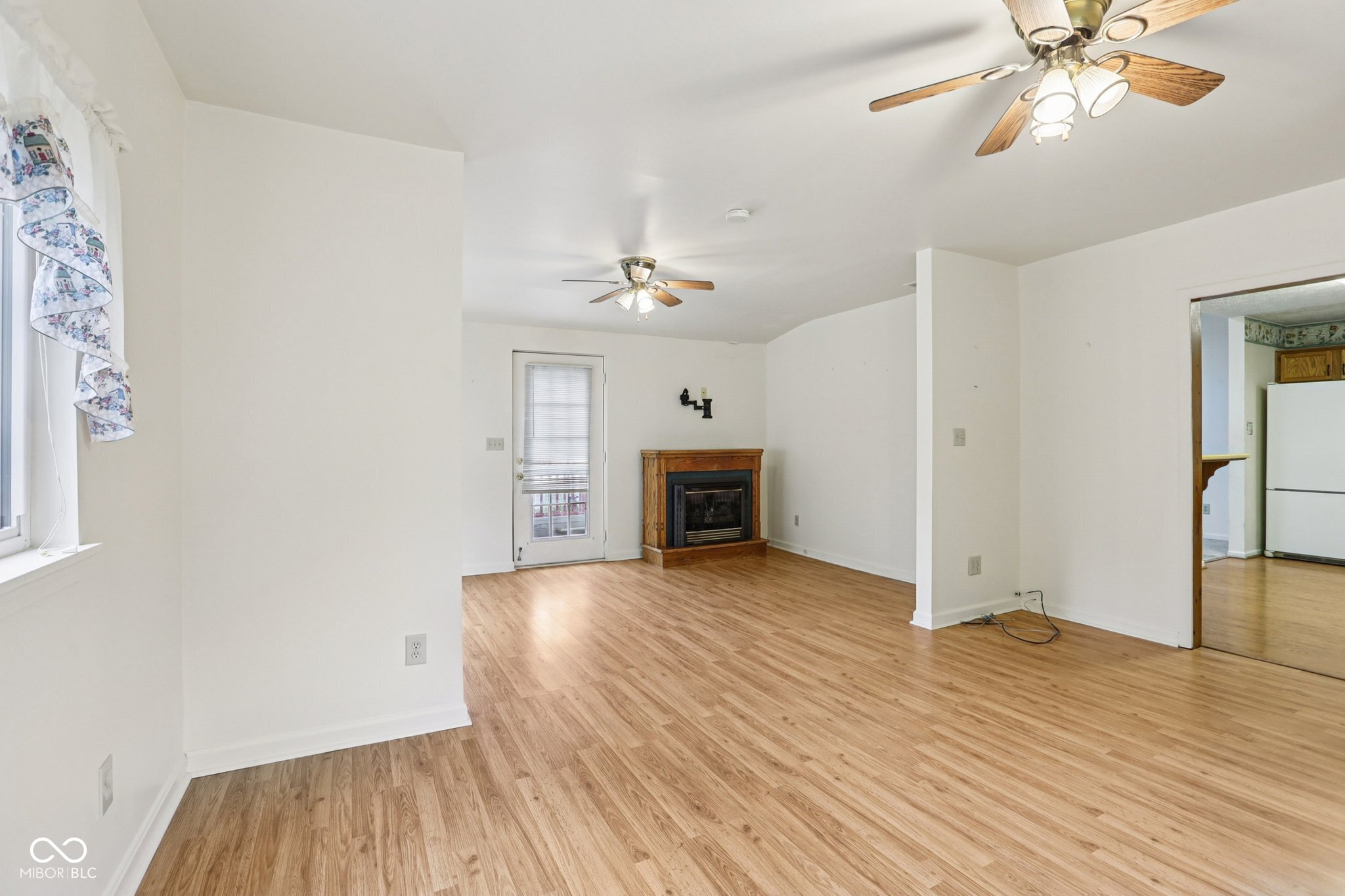 2114 Yosemite Drive