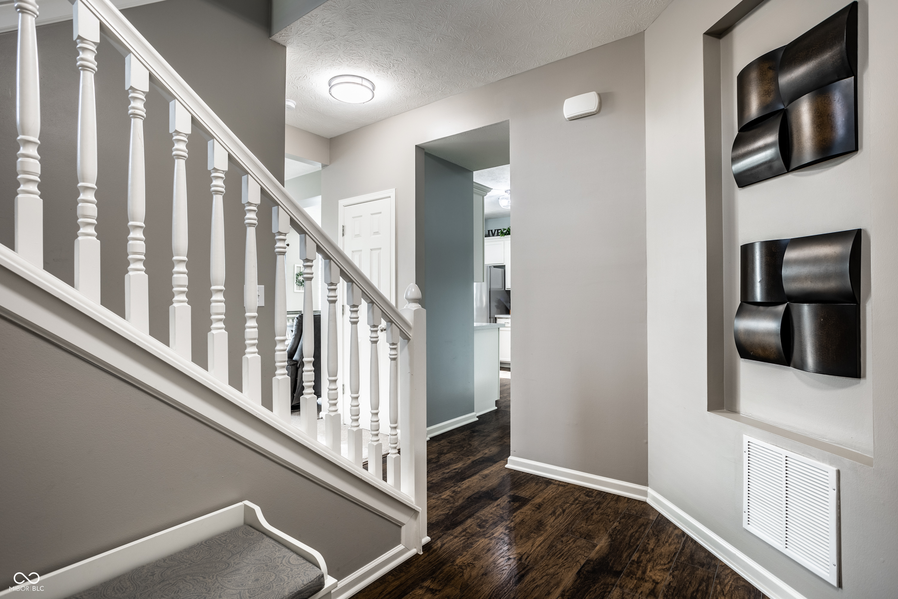 3701 White Cliff Way