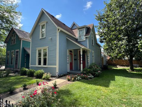 Photo of 735 Elm Street, Indianapolis, IN 46203 (MLS # 22083423)