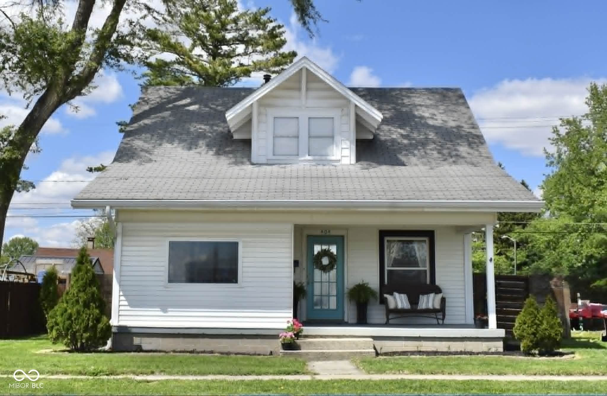 404 W Noble Street