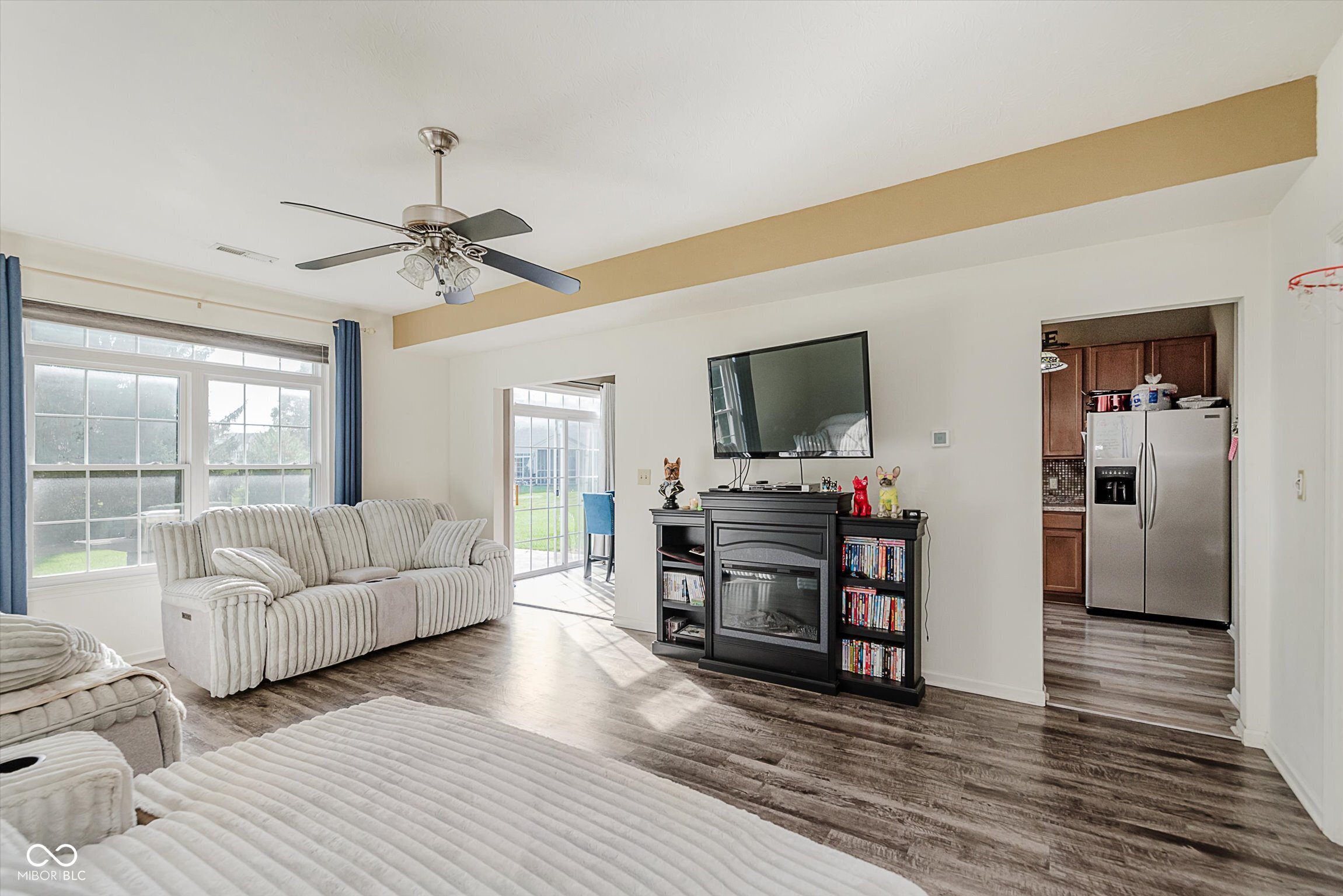 7123 Forrester Lane