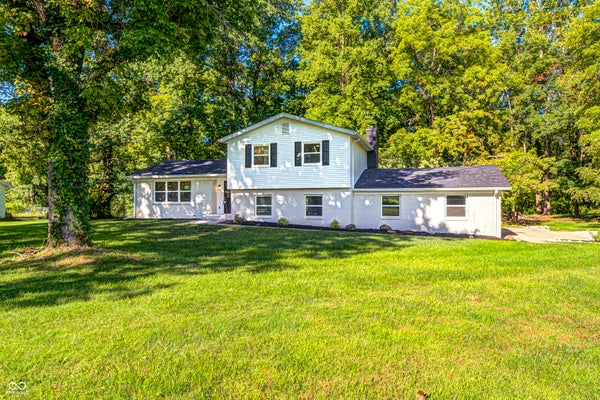 8590 N KITCHEN RD, MOORESVILLE, IN 46158 - Image 2a098cd2af7fa97a45ce4d10515293ca/994163496
