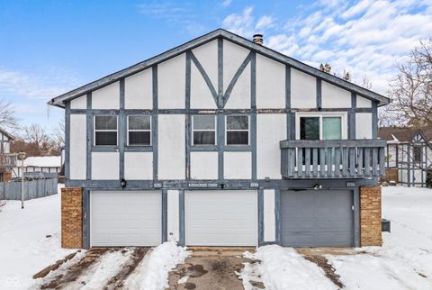 Photo of 9796 Kingscross Court, Indianapolis, IN 46235 (MLS # 22081998)