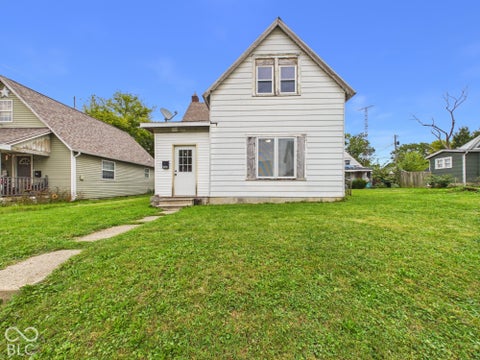 Photo of 2806 S Jefferson Street, Muncie, IN 47302 (MLS # 22129724)