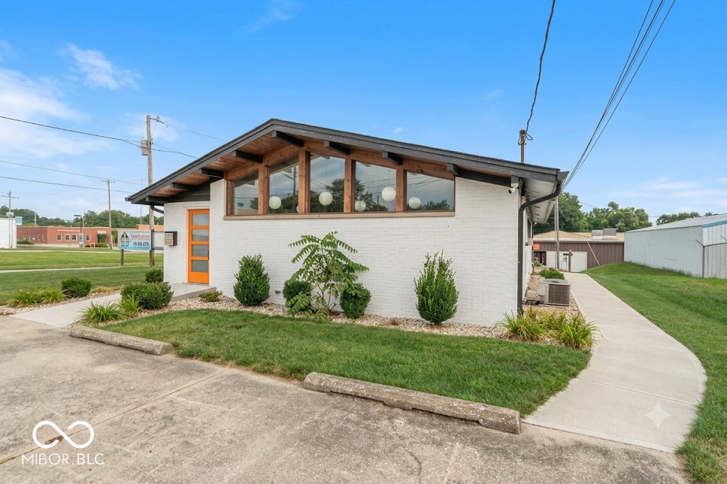 403 N Indiana Street