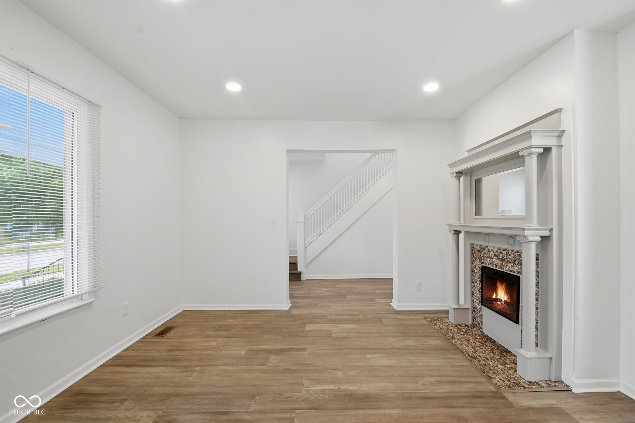 254 N Holmes Avenue