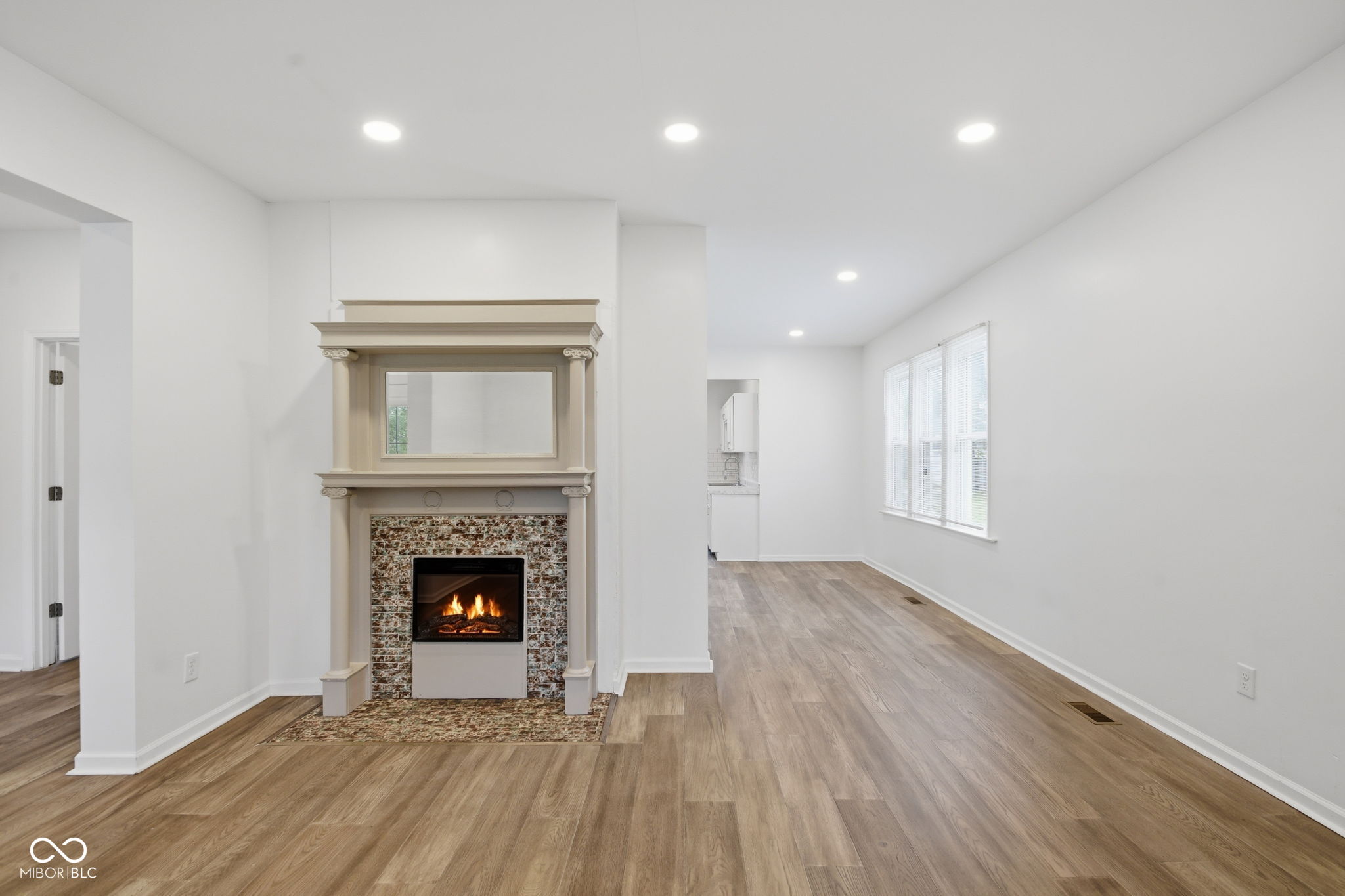 254 N Holmes Avenue