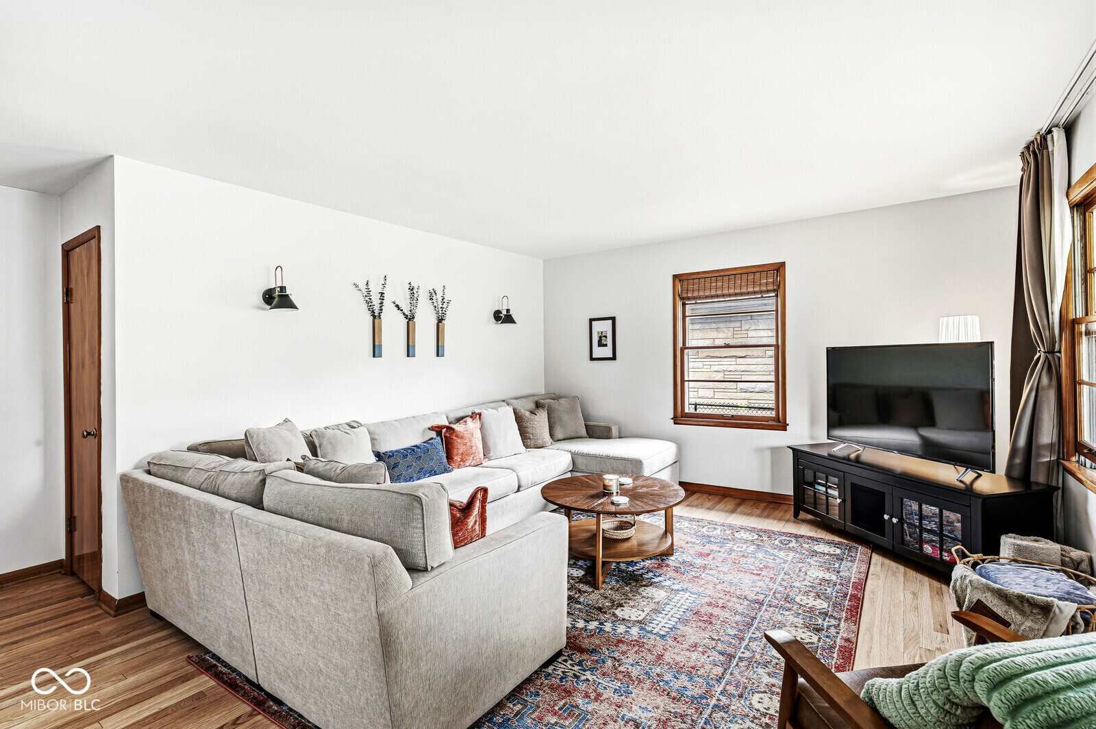 437 N 12th Avenue