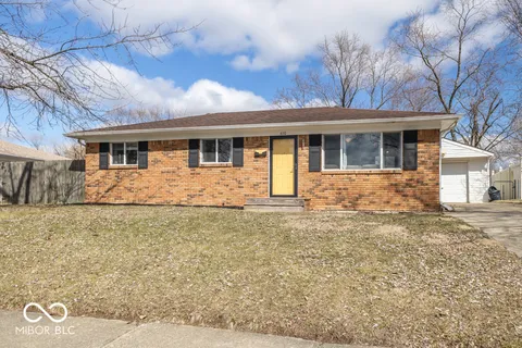 610 Andrea Drive, Beech Grove, IN 46107 - MLS#: 22027298