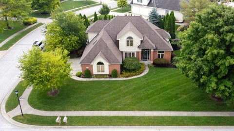 Photo of 2603 Waldon Drive, Greenwood, IN 46143 (MLS # 22088585)