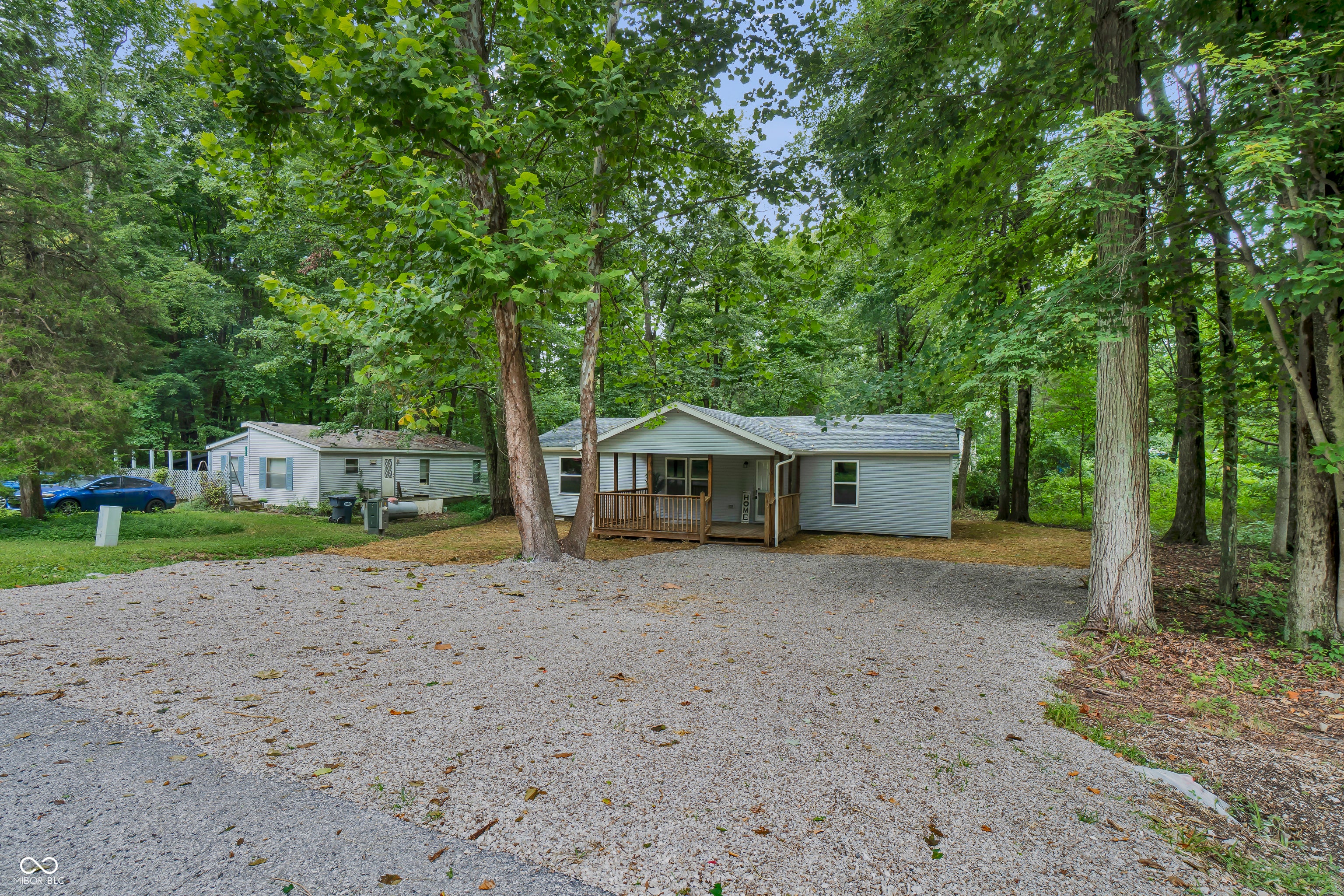 1015 Magnolia Place