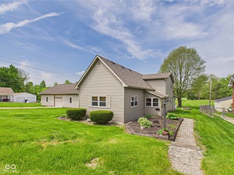 Photo of 238 Jefferson Street, Pendleton, IN 46064 (MLS # 22037880)