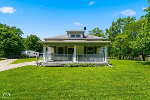 Photo of 1502 S Arlington Avenue, Indianapolis, IN 46203 (MLS # 22104936)
