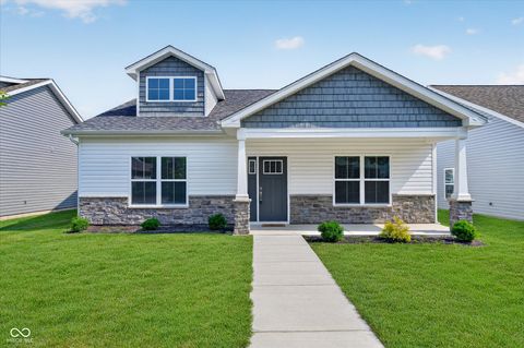 Photo of 1106 E South ST, Frankfort, IN 46041 (MLS # 22112046)