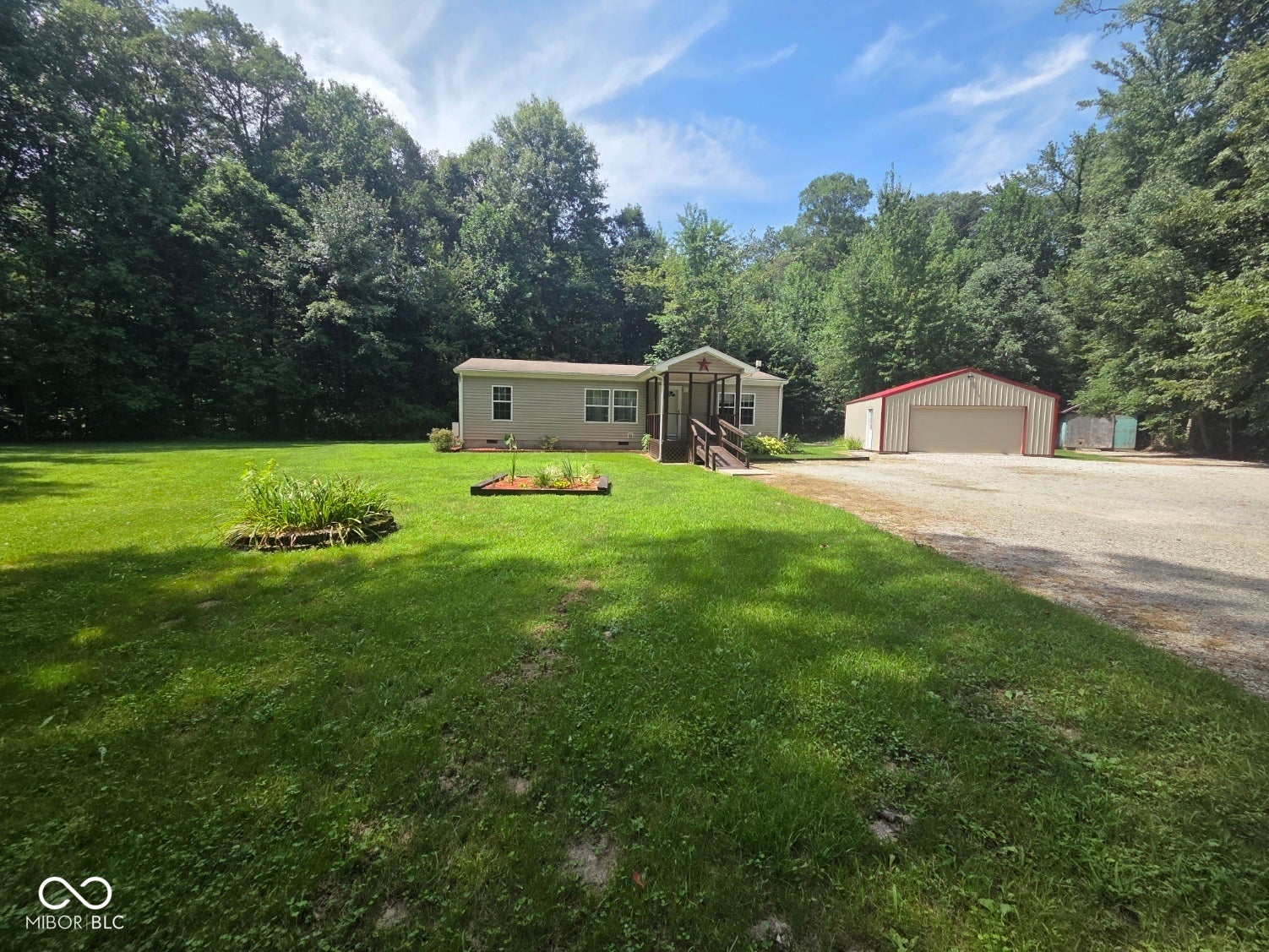 5215 N Private Road 265 W
