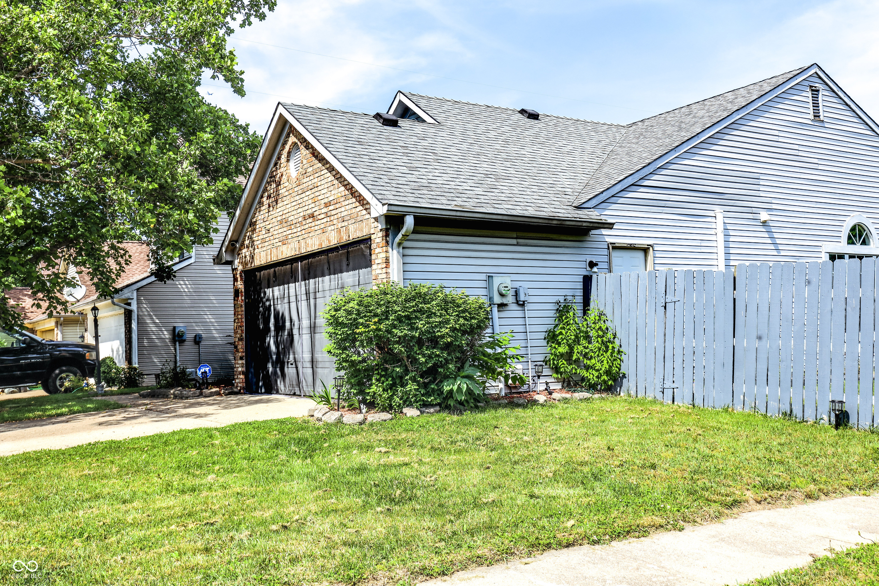 5739 Laurel Oak Place
