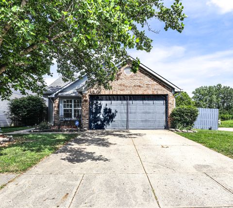 Photo of 5739 Laurel Oak Place, Indianapolis, IN 46254 (MLS # 22106355)