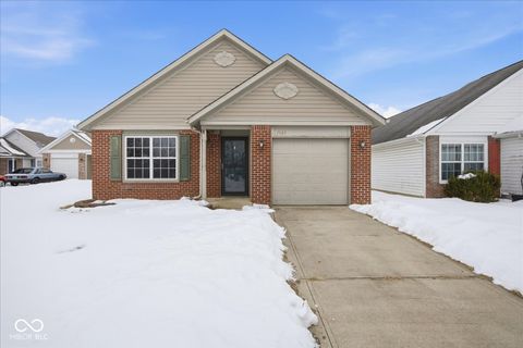 Photo of 1985 Falcon Court, Franklin, IN 46131 (MLS # 22083119)