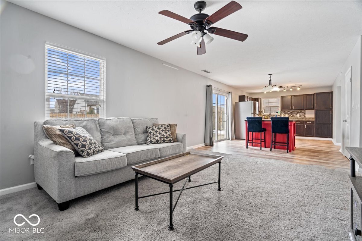 10528 Hunters Crossing Boulevard