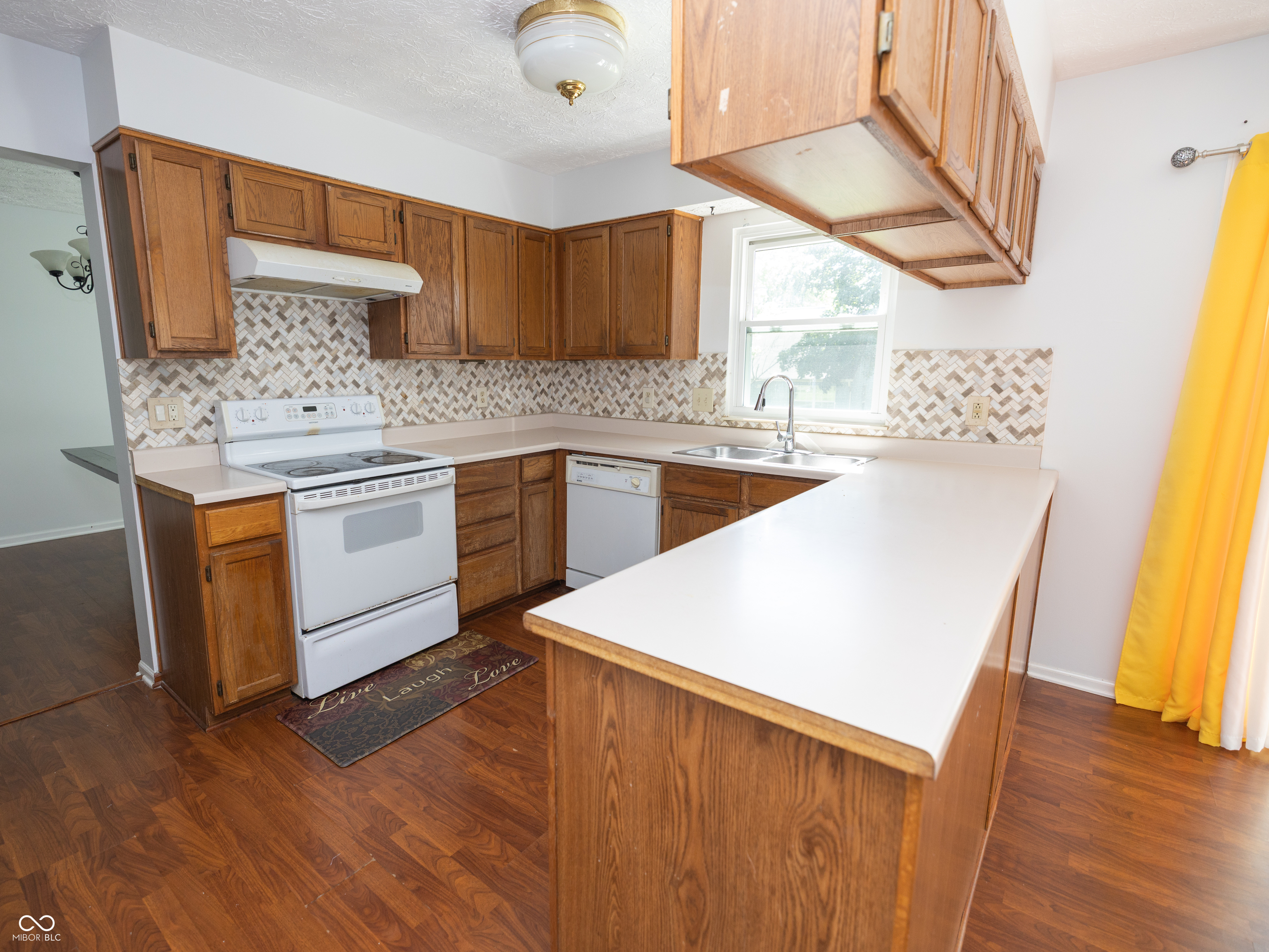 6037 McClellan Court
