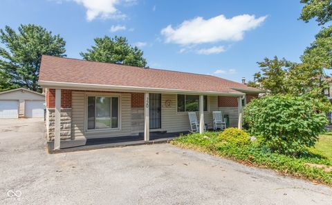 Photo of 720 W Smith Valley Road, Greenwood, IN 46142 (MLS # 22111696)