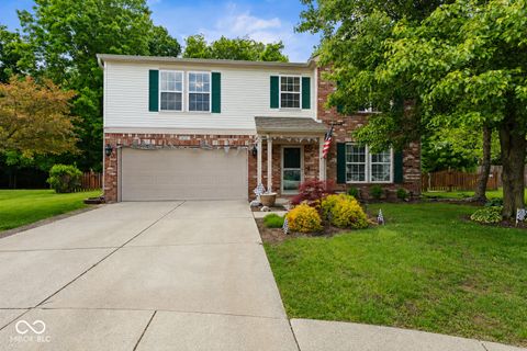 Photo of 6725 Amber Springs Way, Indianapolis, IN 46237 (MLS # 22103544)