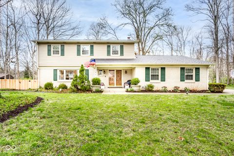 Photo of 7850 Ridgeland Drive, Indianapolis, IN 46250 (MLS # 22090215)