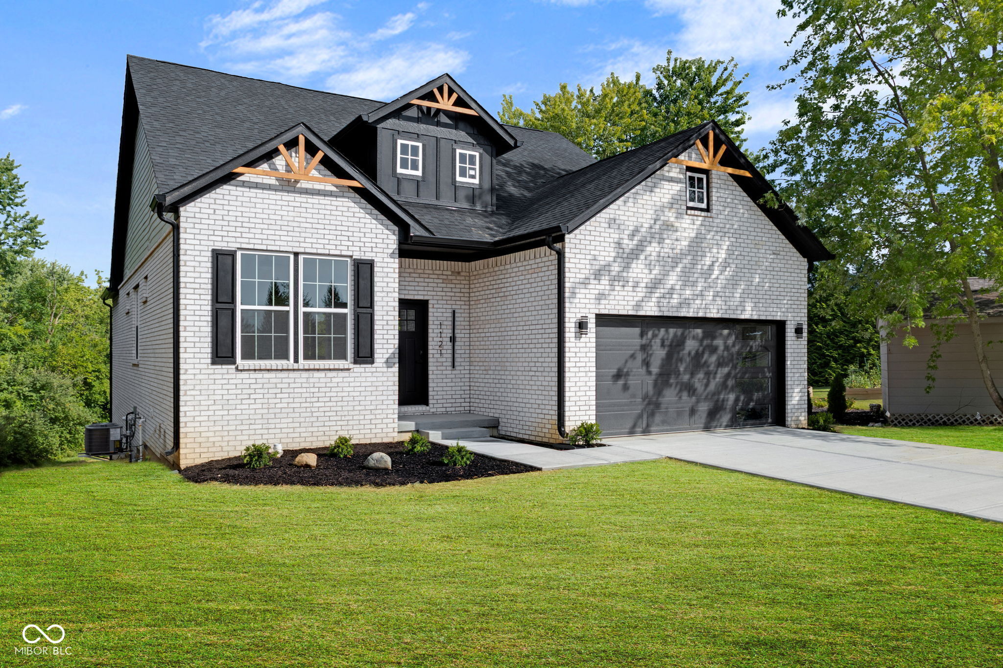 1121 Brookside Court