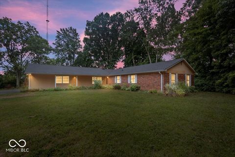 Photo of 9797 Ditch Road, Carmel, IN 46032 (MLS # 22048323)