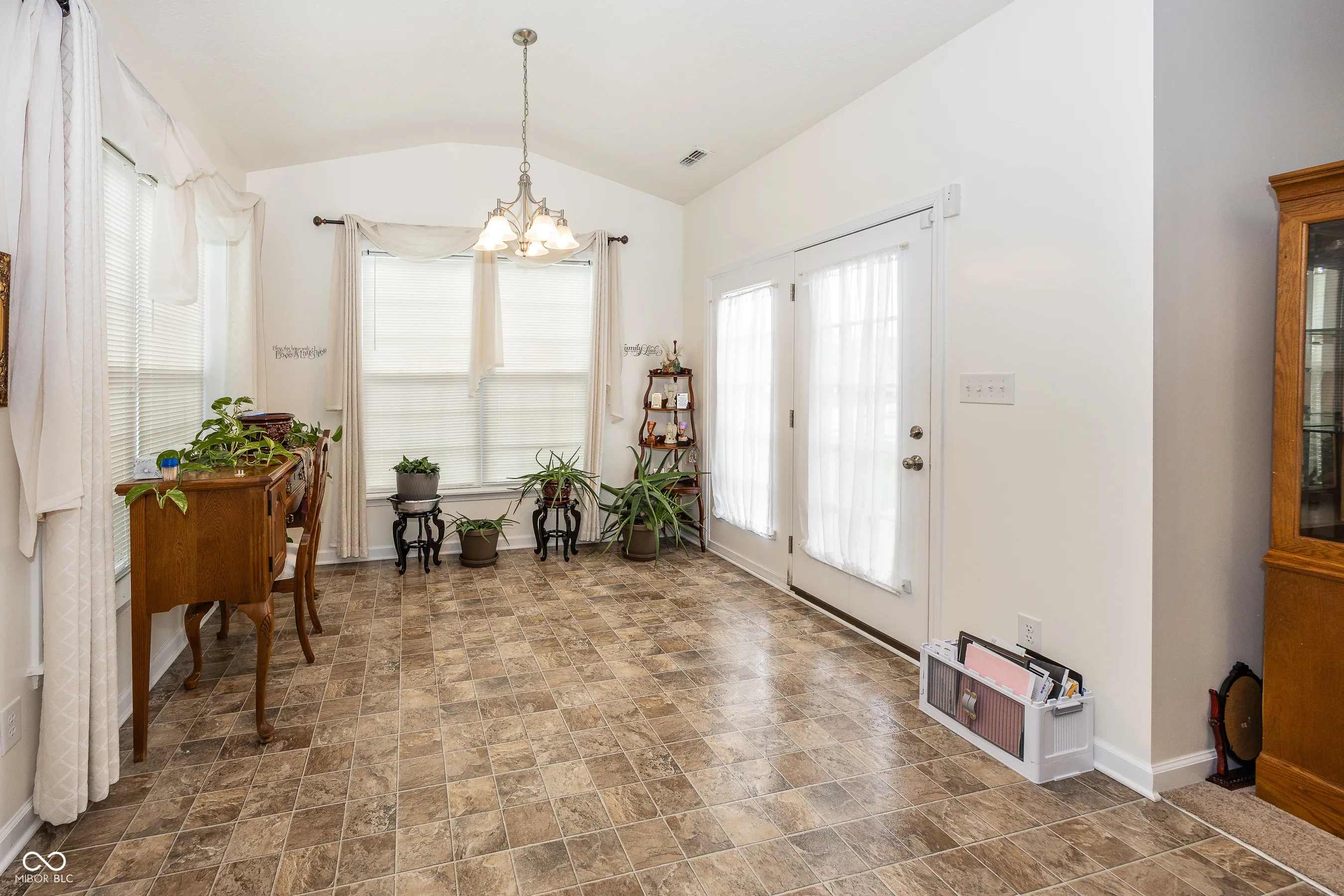 McCordsville, Indiana 46055, United States, 3 Bedrooms Bedrooms, ,2 BathroomsBathrooms,Residential,Active,122284