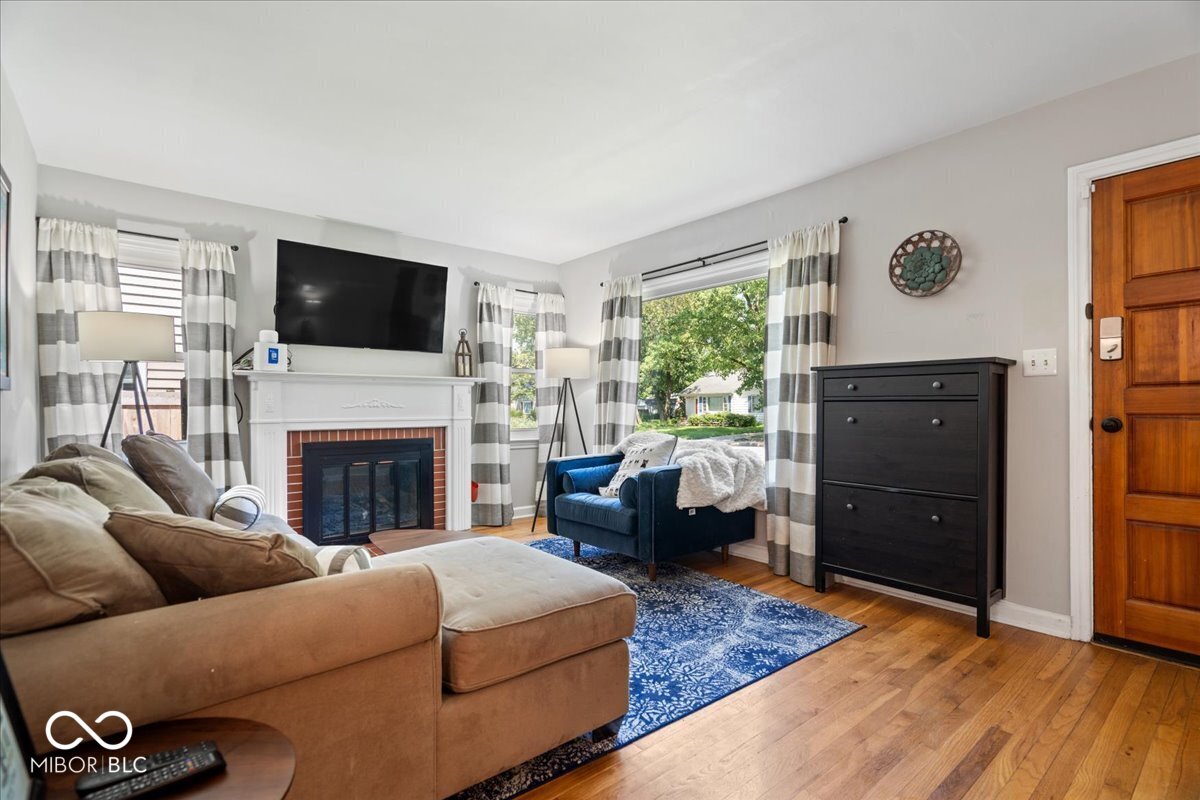 2515 E 58th Street
