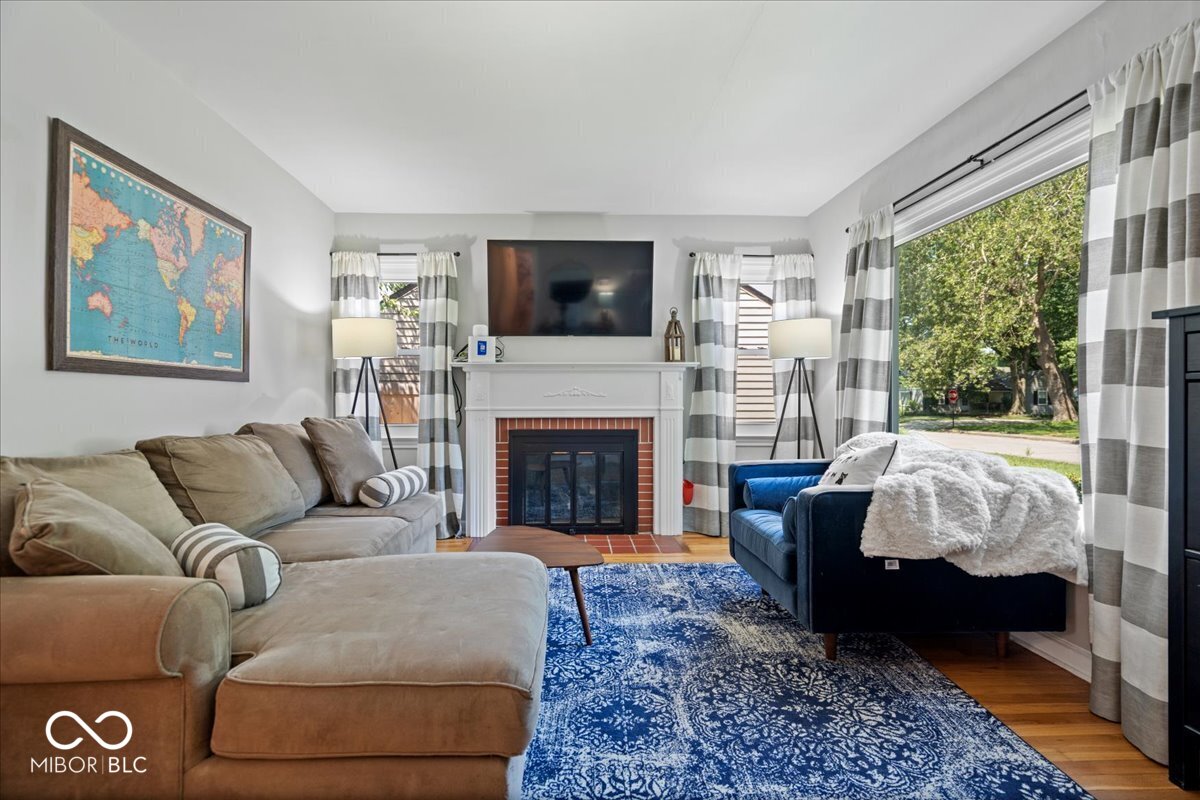 2515 E 58th Street