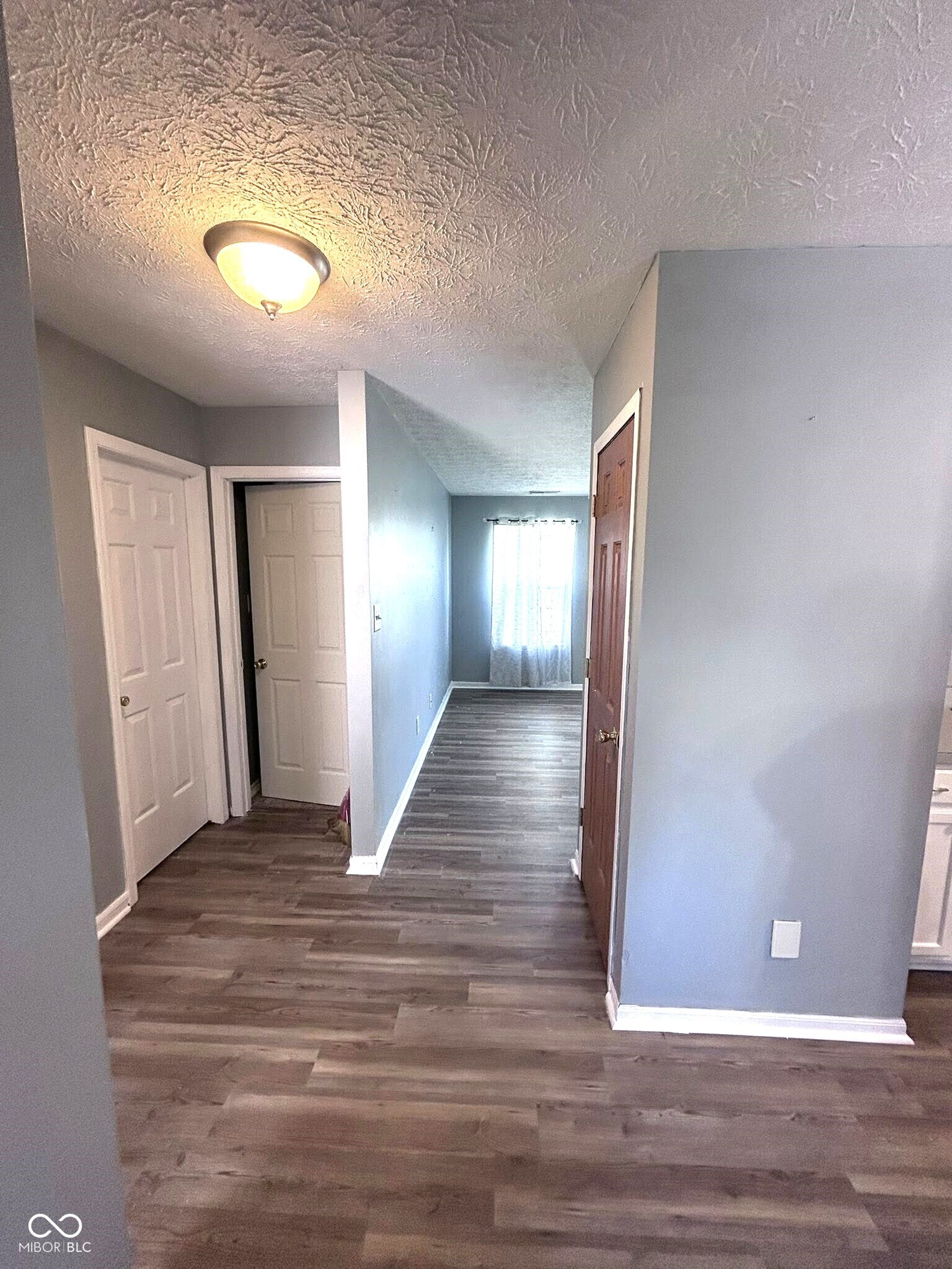 4195 Knollwood Court