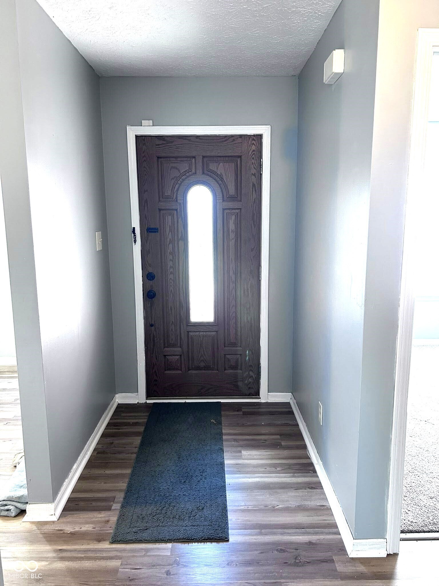 4195 Knollwood Court