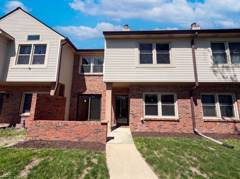 Photo of 9463 Maple Way, Indianapolis, IN 46268 (MLS # 22096177)